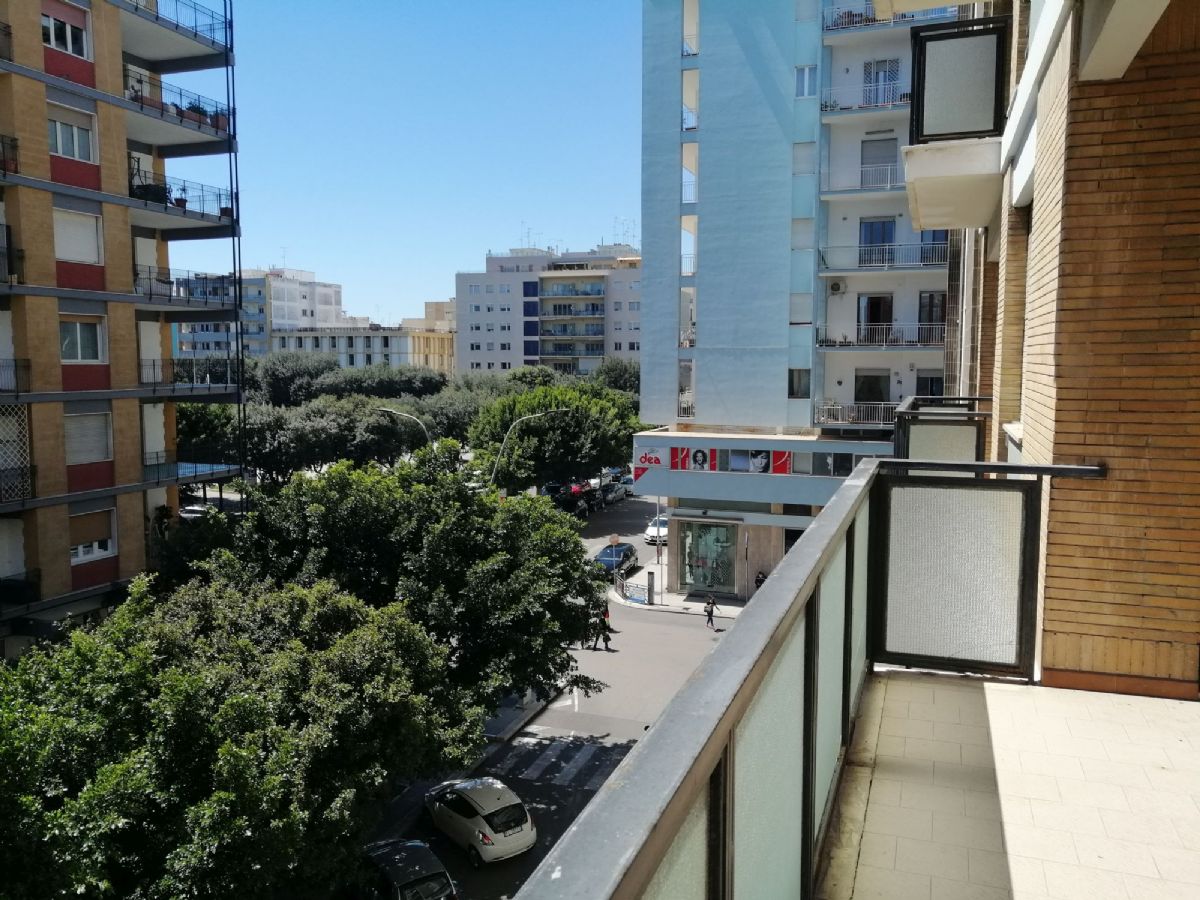 Appartamento 206 mq in vendita Lecce piazza Mazzini