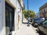 Locale commerciale 75 mq, 1 vetrina, fronte strada - Open Space