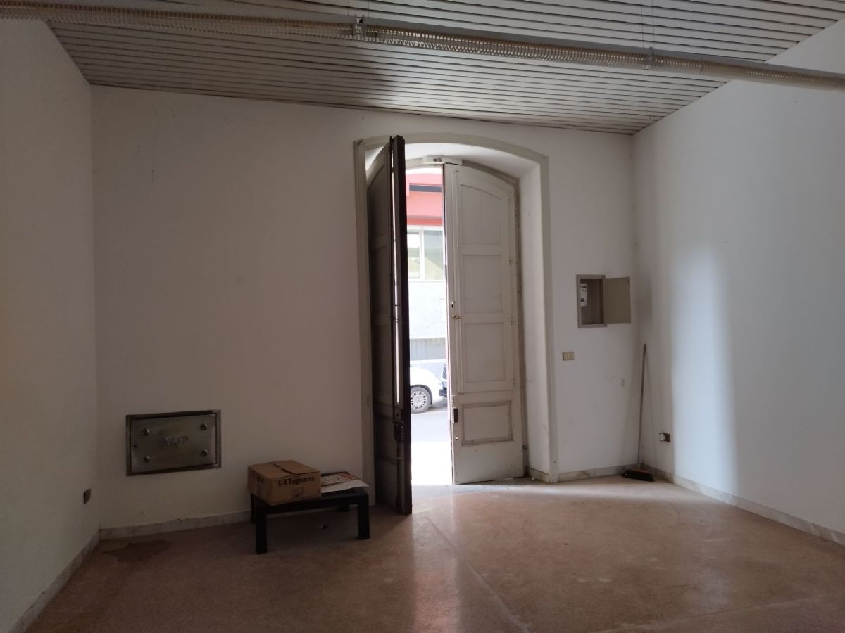 Bilocale 64 mq da ristrutturare Galatina